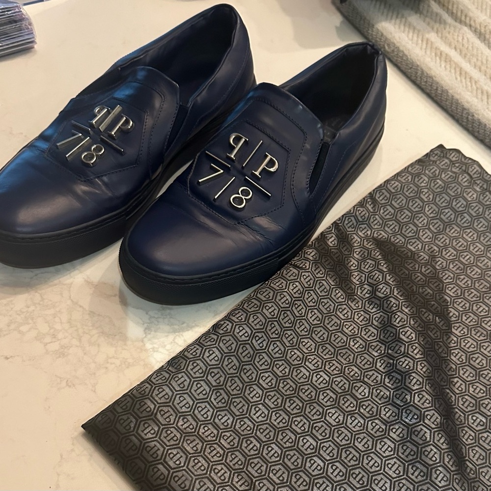 Philipp Plein Leather Slip-On 
Size 42/US 9.